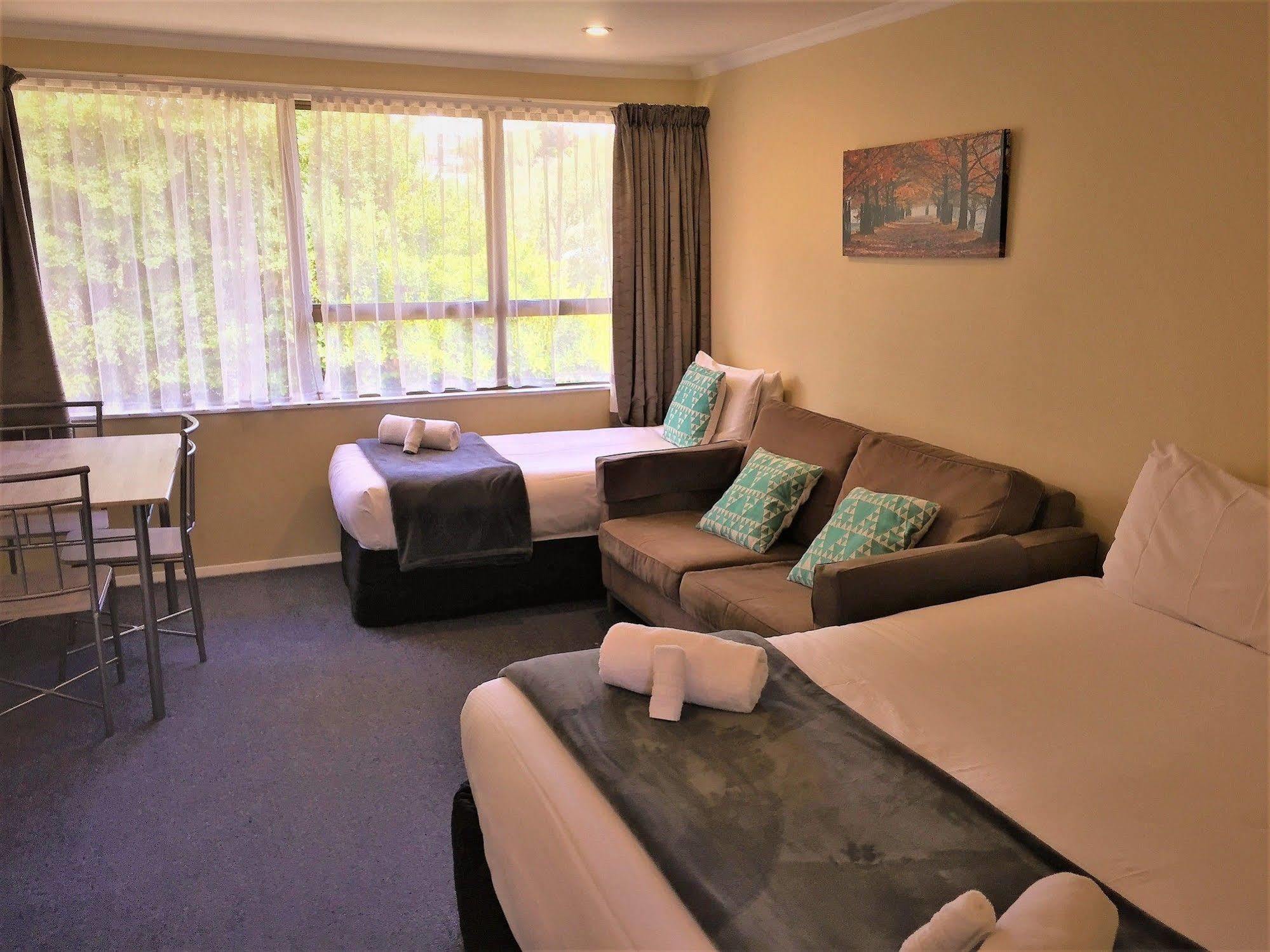 Fairway Motel & Apartments Wanaka Eksteriør billede